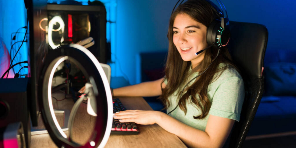 Stream Your Gameplay to These 13 Live Streaming Platforms and Make Money