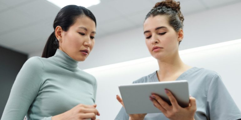 8 Best E-Prescribing Software for Doctors in 2022 8 Best E-Prescribing Software for Doctors in 2022