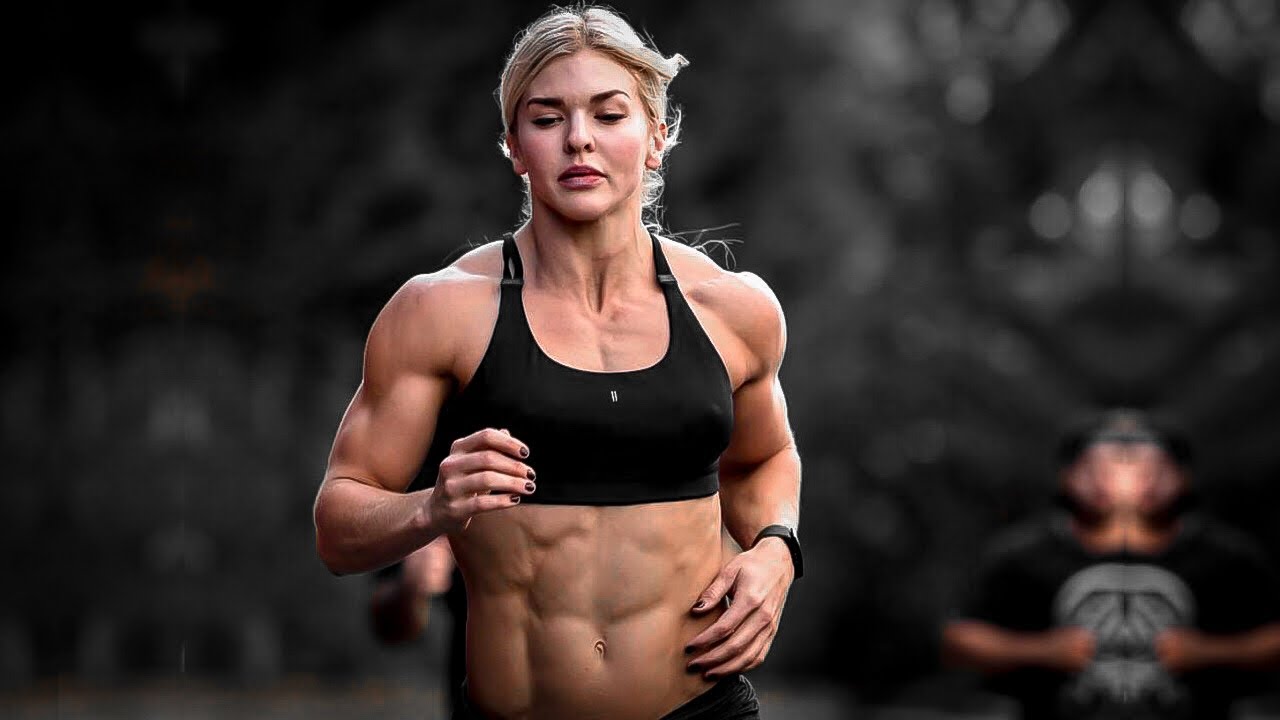 10 Female Fitness Influencers With The Best Abs 10 Female Fitness Influencers With The Best Abs