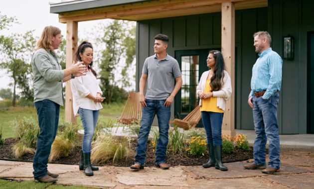 9 Behind-the-Scenes “Fixer-Upper” Controversies